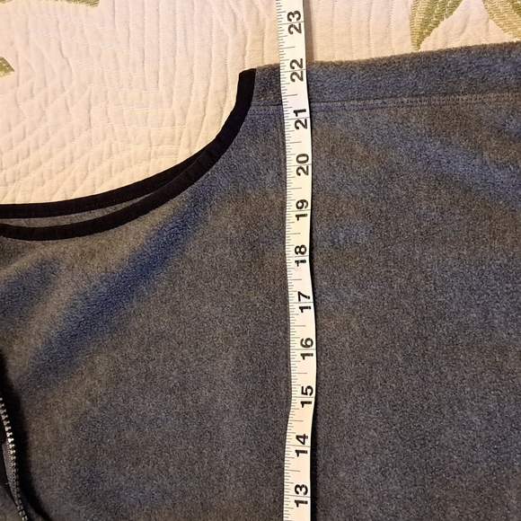 Izod Fleece Vest Gray With Black Trim UNISEX Medium - Picture 8 of 11